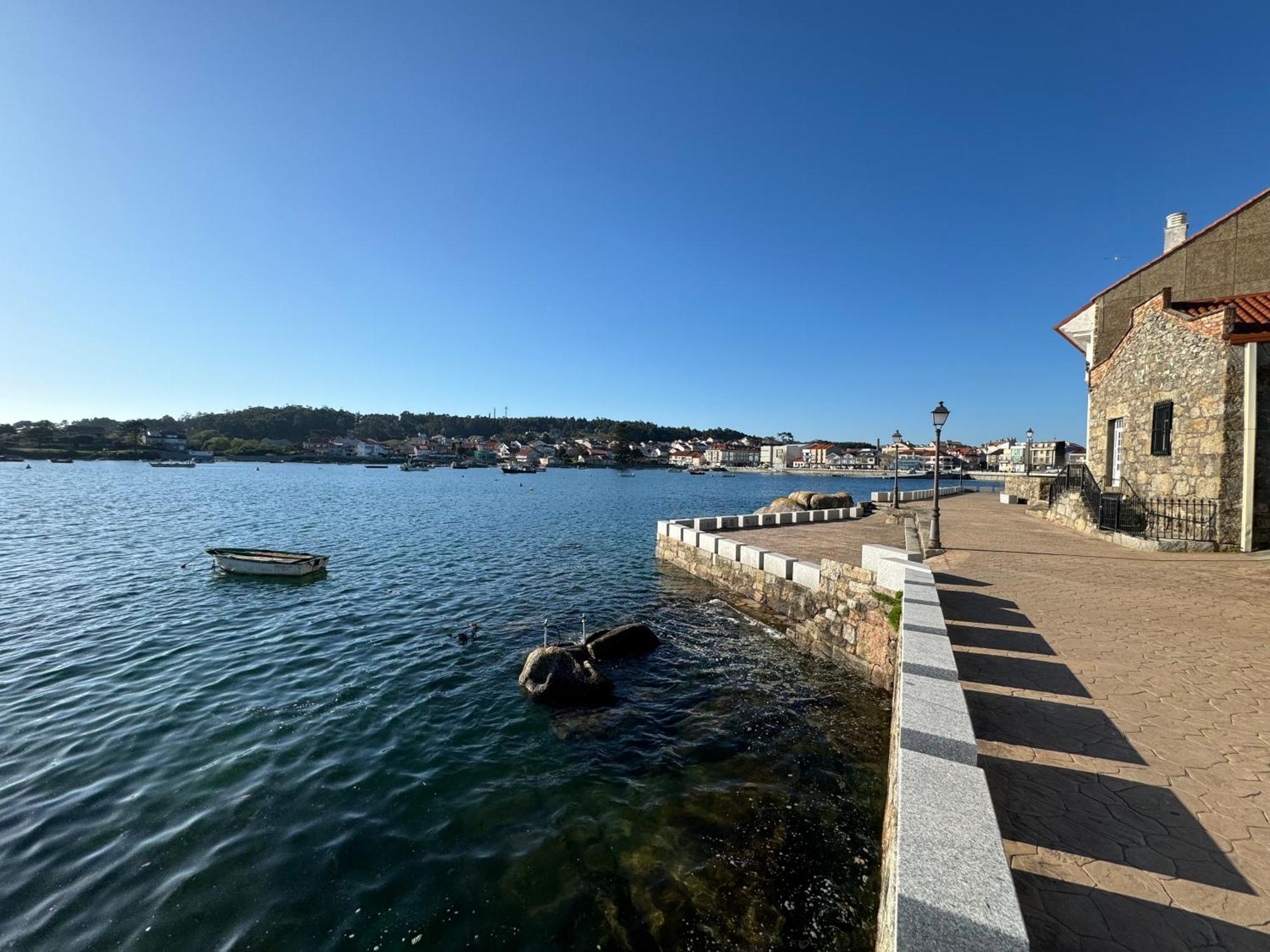 Apartamento Paseo Maritimo-A Illa De Arousa Exterior photo